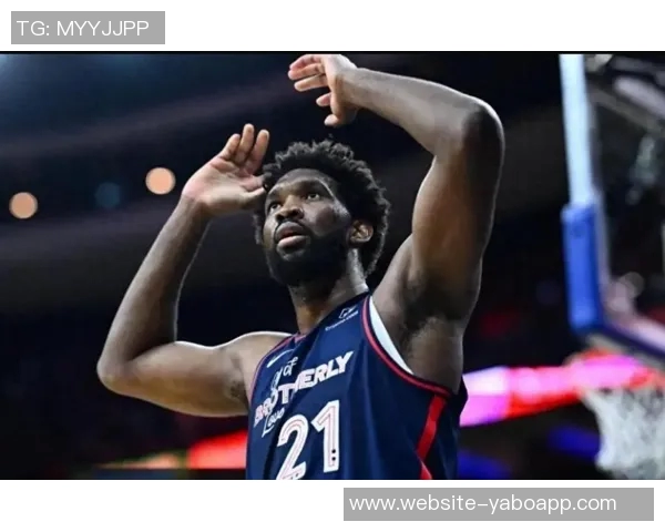 恩比德关键时刻失误三分不中全场表现平平仅得20分6篮板4助攻2盖帽